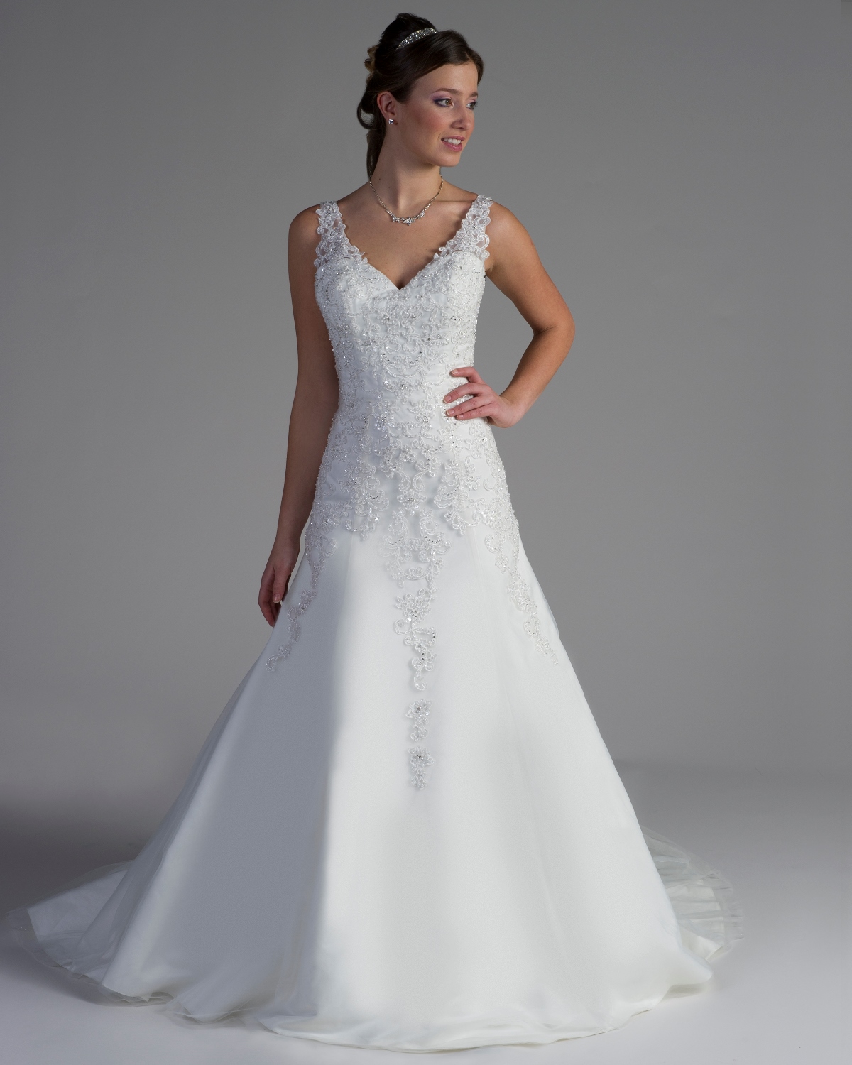 Bridalane - GP1075 - Shown in Ivory lace