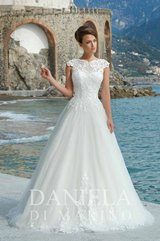 Bridal Dress: Daniela Di Marino 2017 Collection - 4134.2 - BELEN+lace hem  