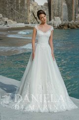 Bridal Dress: Daniela Di Marino 2017 Collection - 4139 - BREDA  