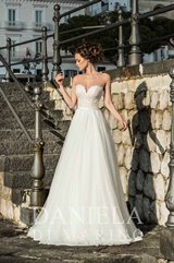 Bridal Dress: Daniela Di Marino 2017 Collection - 4186 - ADELINA  