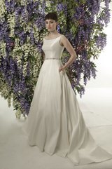 Bridal Dress: JADE DANIELS FALL 2014 BRIDAL Collection: Style 1000 - Audrey Hepburn  