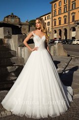 Bridal Dress: Monica Loretti 2017 Collection - 4152 - OLIVO  