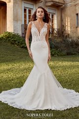 Bridal Dress: Sophia Tolli SPRING 2020 Collection - Y12022 - Alea 

 
