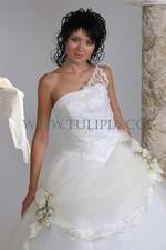 Bridal Dress: Tulipia - Mary  
